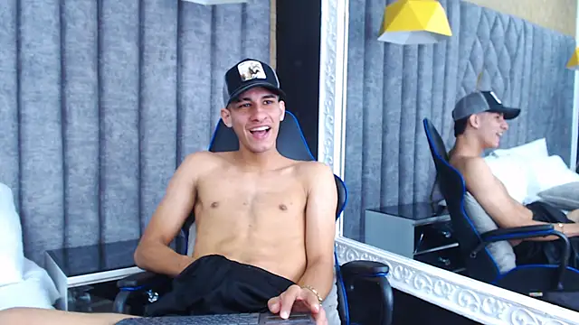 Snapshot of JakeMoxley chatting on 03/13/25, 03:39 JakeMoxley online show from 03/13/25, 03:39