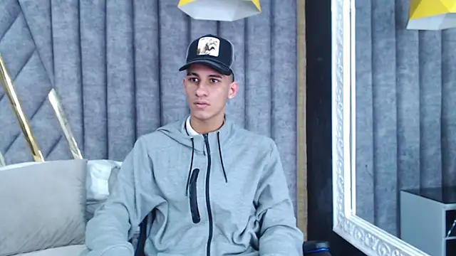 Snapshot of JakeMoxley chatting on 03/18/25, 02:48 JakeMoxley online show from 03/18/25, 02:48