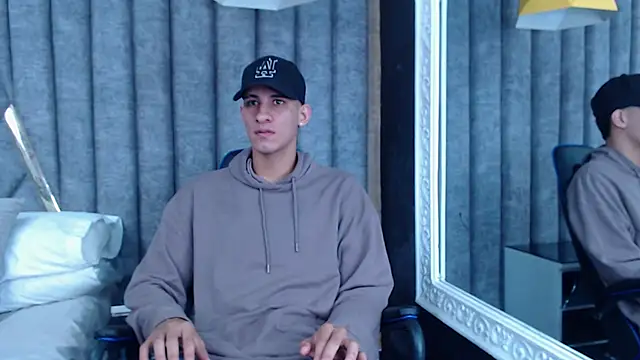 Snapshot of JakeMoxley chatting on 03/19/25, 12:34 JakeMoxley online show from 03/19/25, 12:34