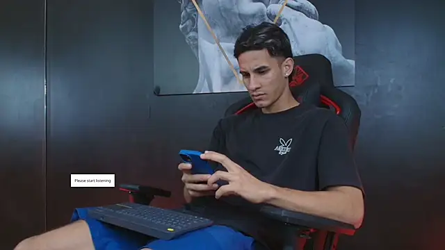 Snapshot of JakeMoxley chatting on 09/17/25, 03:52 JakeMoxley online show from 09/17/25, 03:52