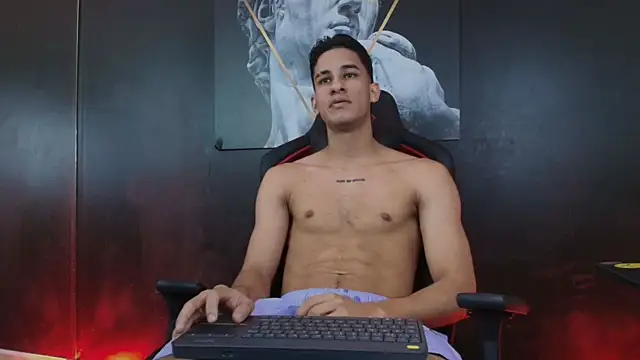 Snapshot of JakeMoxley chatting on 10/22/25, 11:43 JakeMoxley online show from 10/22/25, 11:43