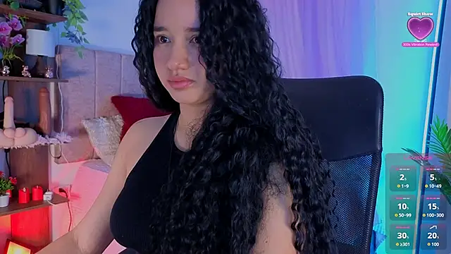 Snapshot of emilyrouxe chatting on 12/04/25, 02:59 emilyrouxe online show from 12/04/25, 02:59