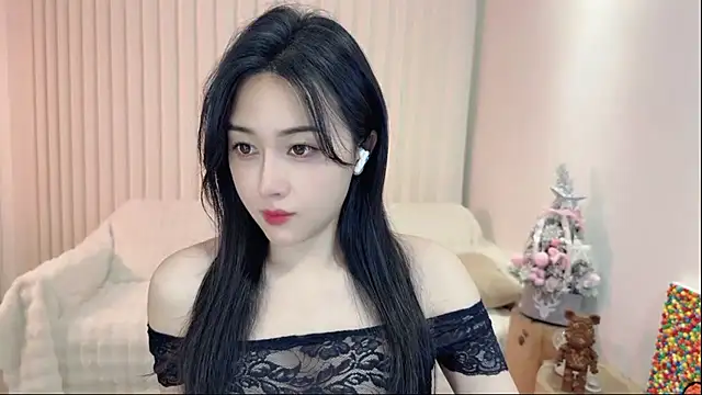 Snapshot of K-moumou chatting on 03/10/25, 04:03 K-moumou online show from 03/10/25, 04:03