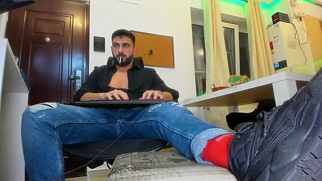 Snapshot of welcometo_hell chatting on 11/22/25, 10:09 welcometo hell online show from 11/22/25, 10:09