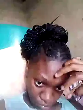 Snapshot of sexyfggal chatting on 10/13/25, 12:05 sexyfggal online show from 10/13/25, 12:05