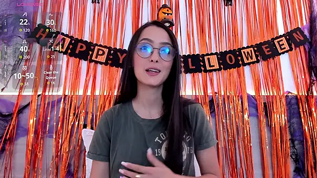 Snapshot of nataliiiiia chatting on 10/09/25, 12:47 nataliiiiia online show from 10/09/25, 12:47