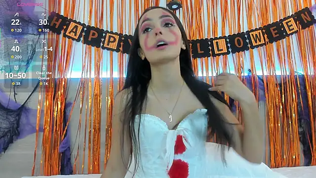 Snapshot of nataliiiiia chatting on 10/31/25, 11:33 nataliiiiia online show from 10/31/25, 11:33