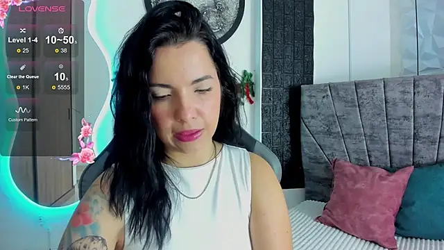 tatiana sc online show from 11/30/25, 12:31