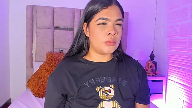 EmmaBecket2 online show from 10/26/25, 03:34