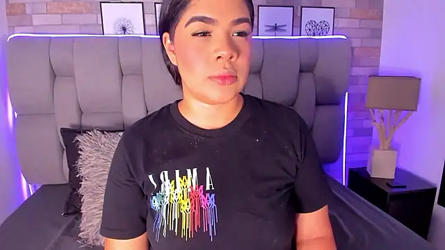 EmmaBecket2 online show from 01/17/26, 04:39