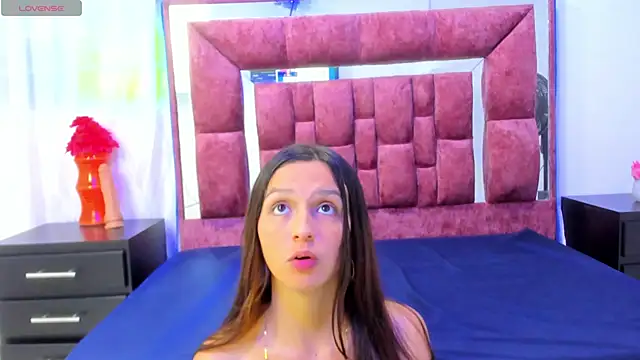 Snapshot of lucy_cooper01 chatting on 12/03/24, 07:22 lucy cooper01 online show from 12/03/24, 07:22