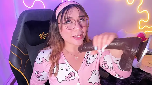 Snapshot of Isa_belaa chatting on 01/13/26, 08:58 Isa belaa online show from 01/13/26, 08:58