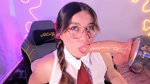 Isa belaa online show from 03/22/26, 04:43