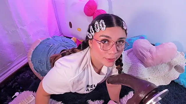 Isa belaa online show from 04/15/26, 07:58