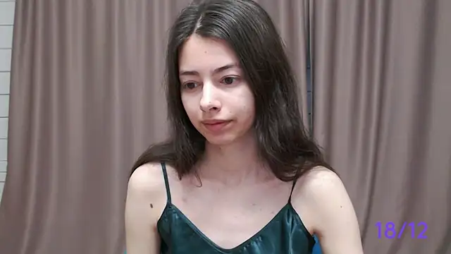 sweet sweet angel online show from 12/18/24, 10:51