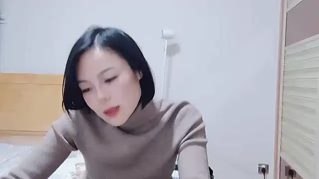 Snapshot of Linda-LL chatting on 01/12/25, 11:28 Linda-LL online show from 01/12/25, 11:28