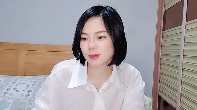 Snapshot of Linda-LL chatting on 02/06/25, 07:24 Linda-LL online show from 02/06/25, 07:24