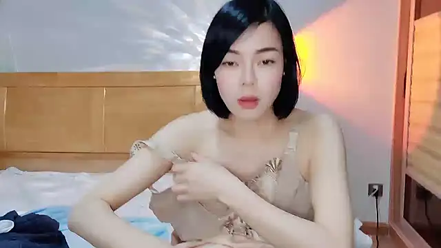 Snapshot of Linda-LL chatting on 02/14/25, 10:07 Linda-LL online show from 02/14/25, 10:07