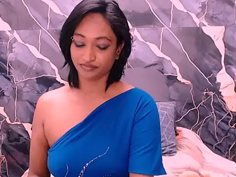 Snapshot of indianspicey chatting on 09/30/25, 05:40 indianspicey online show from 09/30/25, 05:40