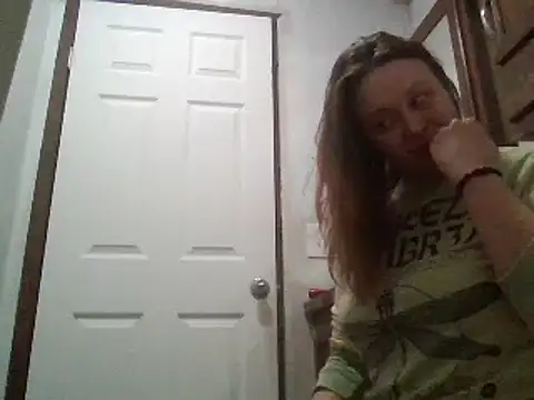 Snapshot of IvanaPlenty chatting on 02/24/25, 07:41 IvanaPlenty online show from 02/24/25, 07:41