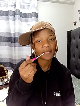 Snapshot of SHANTYBABE chatting on 09/28/25, 07:08 SHANTYBABE online show from 09/28/25, 07:08