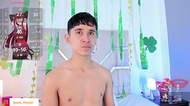 Snapshot of Thayler_jones chatting on 03/05/26, 11:17 Thayler jones online show from 03/05/26, 11:17