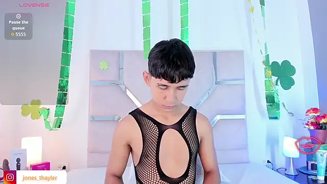 Snapshot of Thayler_jones chatting on 03/20/26, 11:15 Thayler jones online show from 03/20/26, 11:15