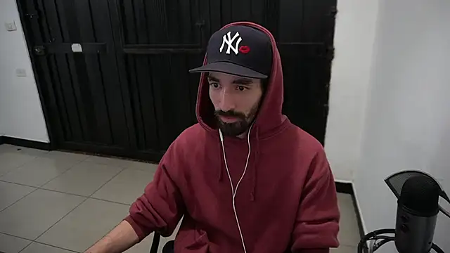 Snapshot of Your_Ice_cream chatting on 12/28/24, 07:00 Your Ice cream online show from 12/28/24, 07:00