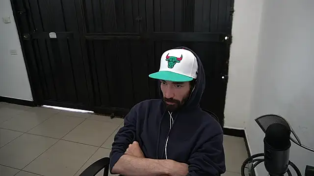 Snapshot of Your_Ice_cream chatting on 01/15/25, 05:37 Your Ice cream online show from 01/15/25, 05:37