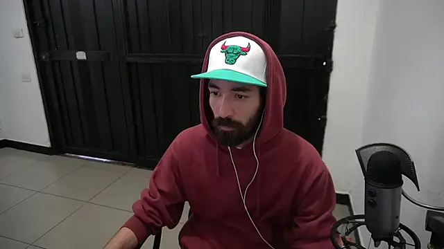 Snapshot of Your_Ice_cream chatting on 01/28/25, 11:38 Your Ice cream online show from 01/28/25, 11:38