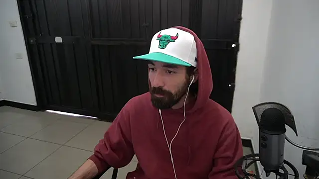 Snapshot of Your_Ice_cream chatting on 01/28/25, 02:42 Your Ice cream online show from 01/28/25, 02:42