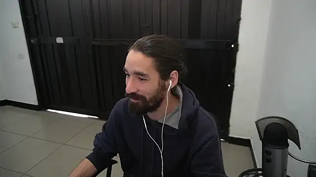 Snapshot of Your_Ice_cream chatting on 02/01/25, 04:22 Your Ice cream online show from 02/01/25, 04:22