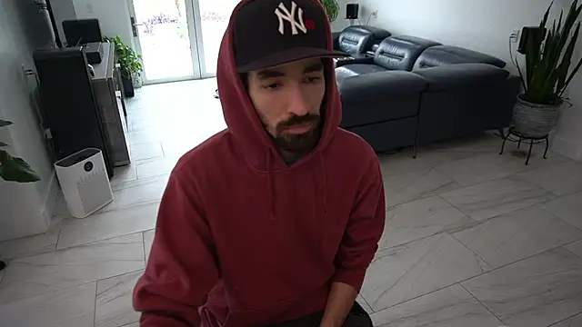 Snapshot of Your_Ice_cream chatting on 02/16/25, 05:37 Your Ice cream online show from 02/16/25, 05:37