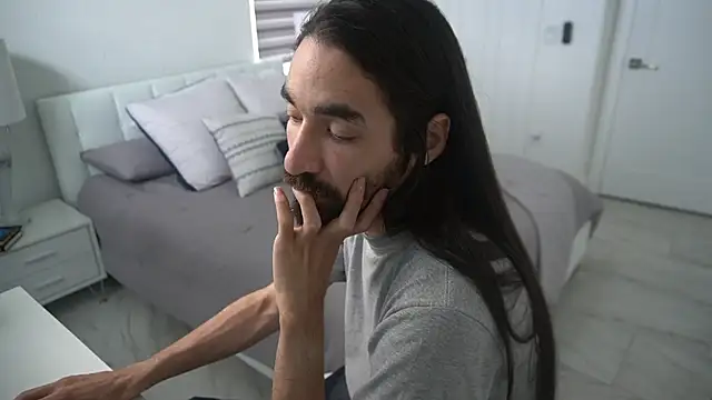 Snapshot of Your_Ice_cream chatting on 02/24/25, 03:53 Your Ice cream online show from 02/24/25, 03:53