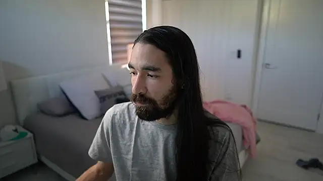 Snapshot of Your_Ice_cream chatting on 03/17/25, 12:46 Your Ice cream online show from 03/17/25, 12:46