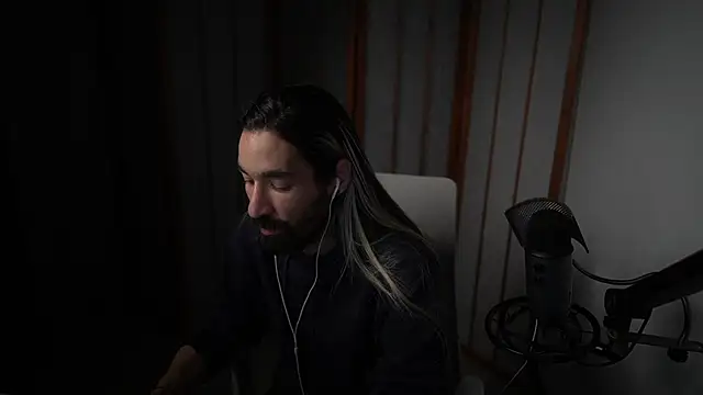 Snapshot of Your_Ice_cream chatting on 09/30/25, 01:10 Your Ice cream online show from 09/30/25, 01:10