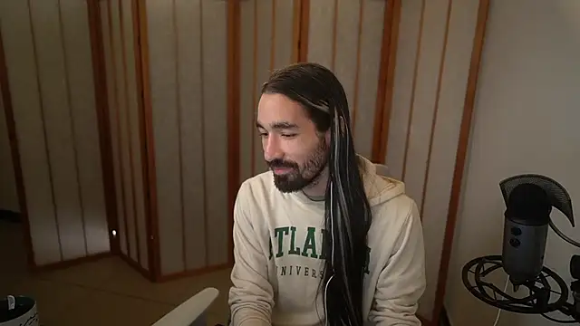 Snapshot of Your_Ice_cream chatting on 10/27/25, 03:16 Your Ice cream online show from 10/27/25, 03:16