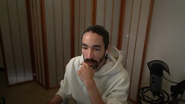 Snapshot of Your_Ice_cream chatting on 11/07/25, 02:17 Your Ice cream online show from 11/07/25, 02:17