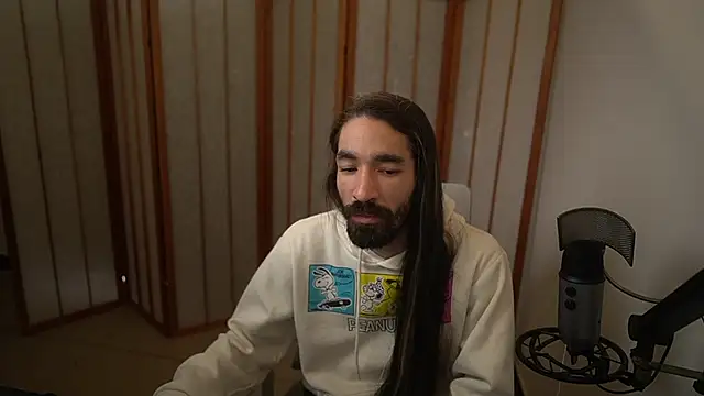 Snapshot of Your_Ice_cream chatting on 12/14/25, 02:33 Your Ice cream online show from 12/14/25, 02:33