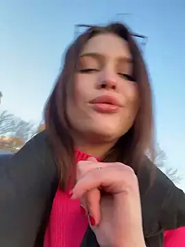 KikiWatson online show from 01/26/25, 06:59