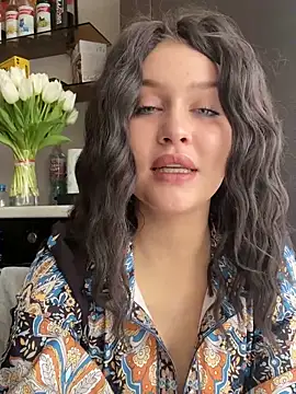 KikiWatson online show from 02/17/25, 11:44