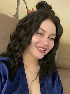 KikiWatson online show from 02/21/25, 05:31