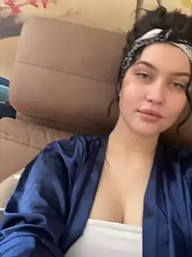 KikiWatson online show from 02/28/25, 12:20