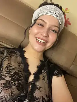 KikiWatson online show from 03/02/25, 06:19