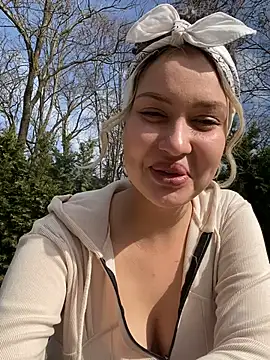 KikiWatson online show from 03/13/25, 07:09