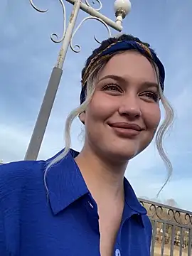 KikiWatson online show from 03/16/25, 05:03