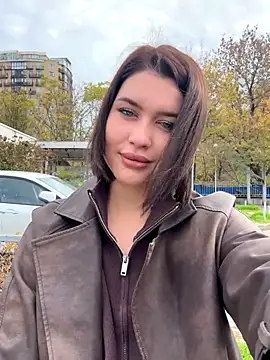 KikiWatson online show from 10/24/25, 07:16