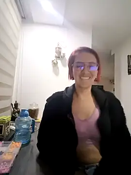 your red rose  online show from 12/02/24, 11:29