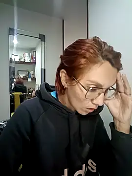 your red rose  online show from 02/28/25, 09:23