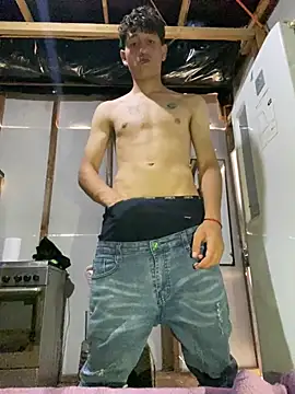 Snapshot of LatinBoysxxx chatting on 03/03/26, 08:59 LatinBoysxxx online show from 03/03/26, 08:59